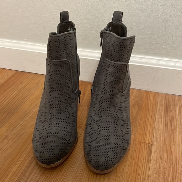 Carlos By Carlos Santana Booties - Picture 12 of 12